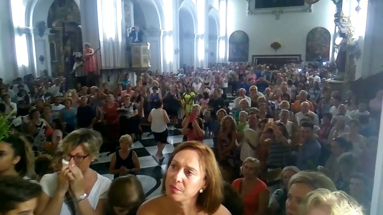 Romería de la bajada del Niño del Balate en Mula. Llegada al Real Monasterio de  Encarnación 8-9-16