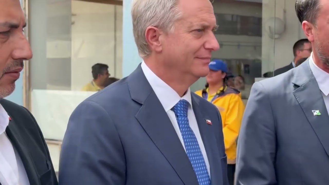 Presidente Kast llega a Puierto Montt