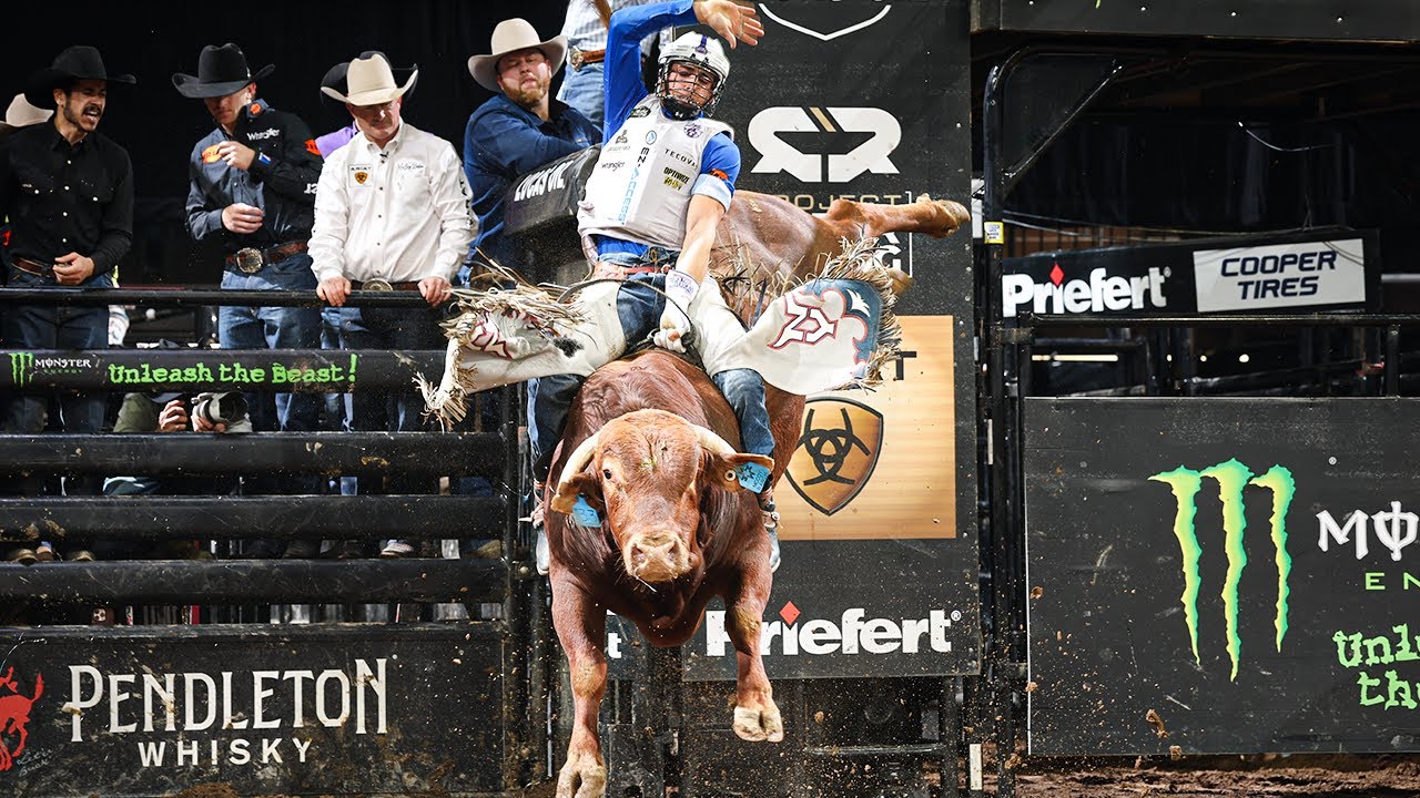 Leandro Zampollo rides The HONDO for 87.80 Points | PBR UTB Highlight