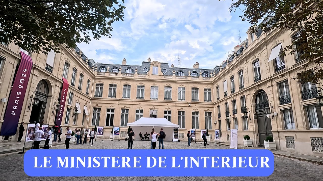 LE MINISTERE DE L'INTERIEUR &agrave; PARIS, Place Beauvau