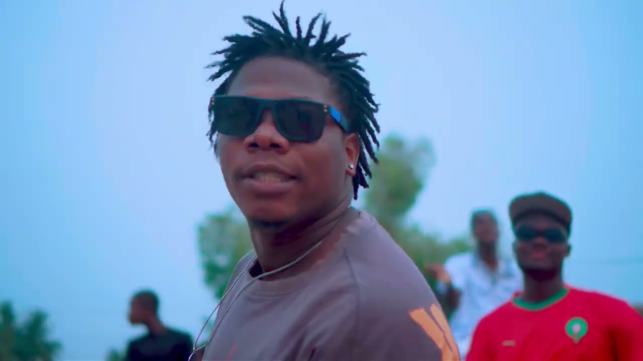 MAWU BÉ GAMÉ BOURGEOIS 228 ft KING & MOUSH KILLA