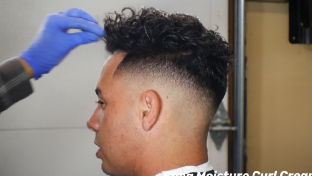 HAIRCUT TUTORIAL: MID FADE WITH CURLY HAIR