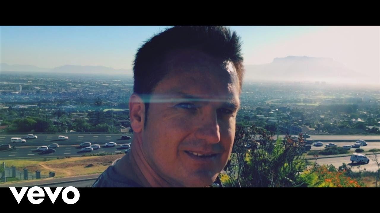 Desmond Wells - Bloubergstrand