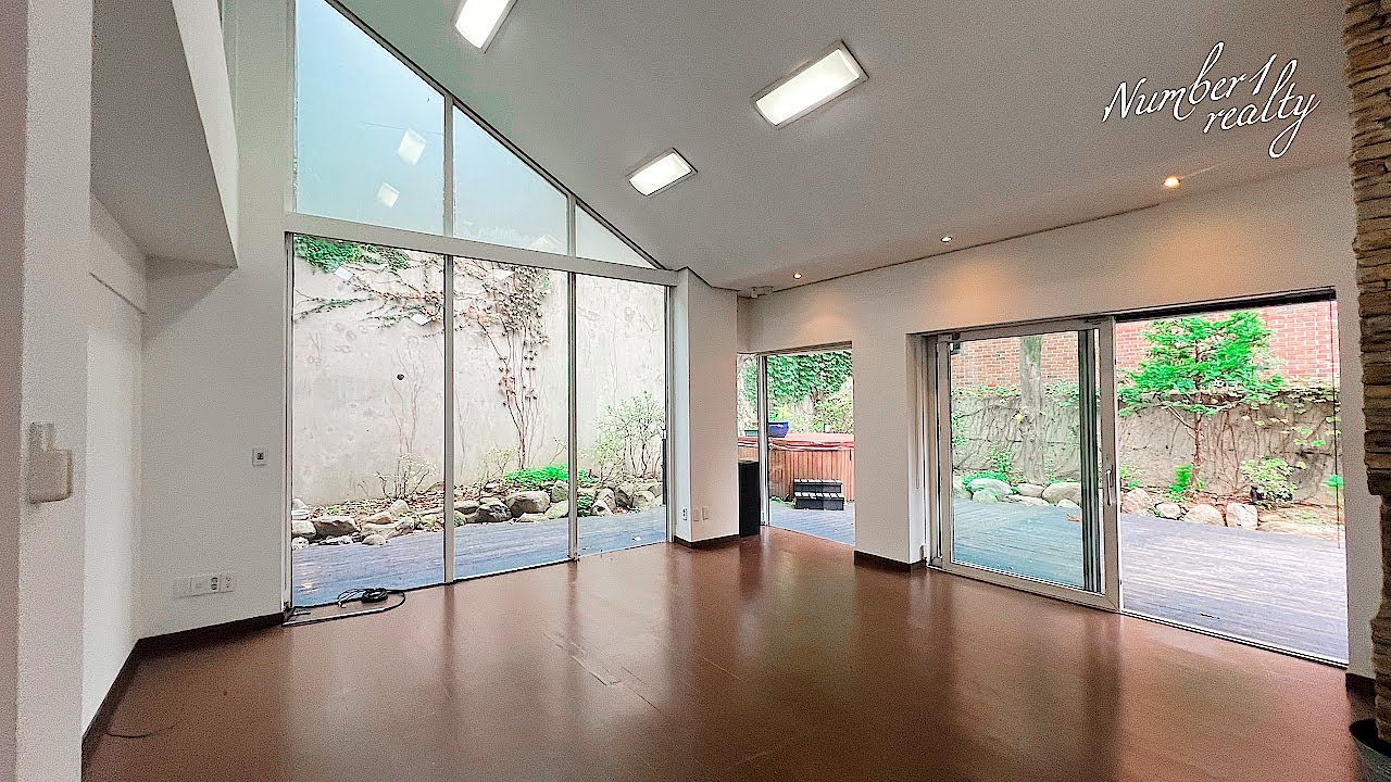 하얏트호텔 건너편 이태원동 단독주택 높은층고와 넓은 가든테라스를 겸비한 LUXURY HOUSE~!!