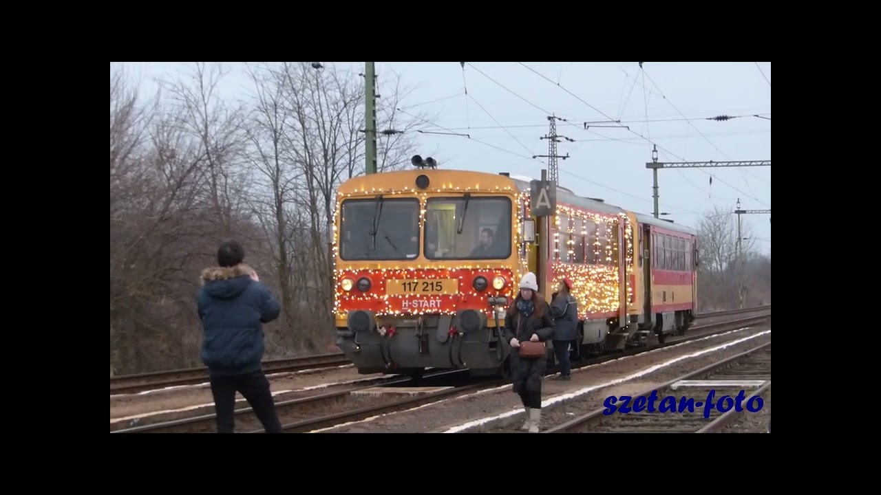 20251130 BZMot fényvonat 15:49-kor