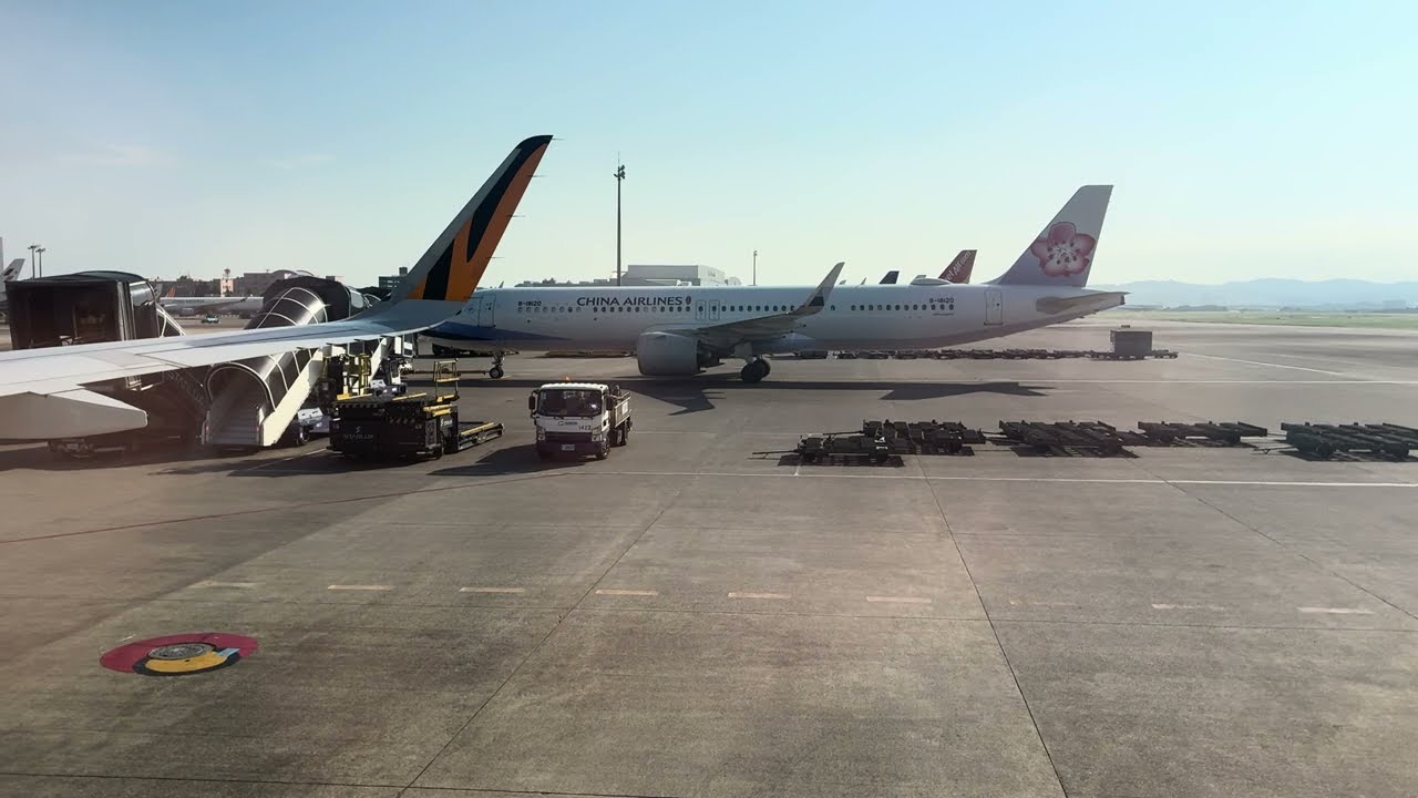 虎航 Tigerair IT217 東京羽田(HND)-台北桃園(TPE) A320在桃園機場降落後滑行至外機坪