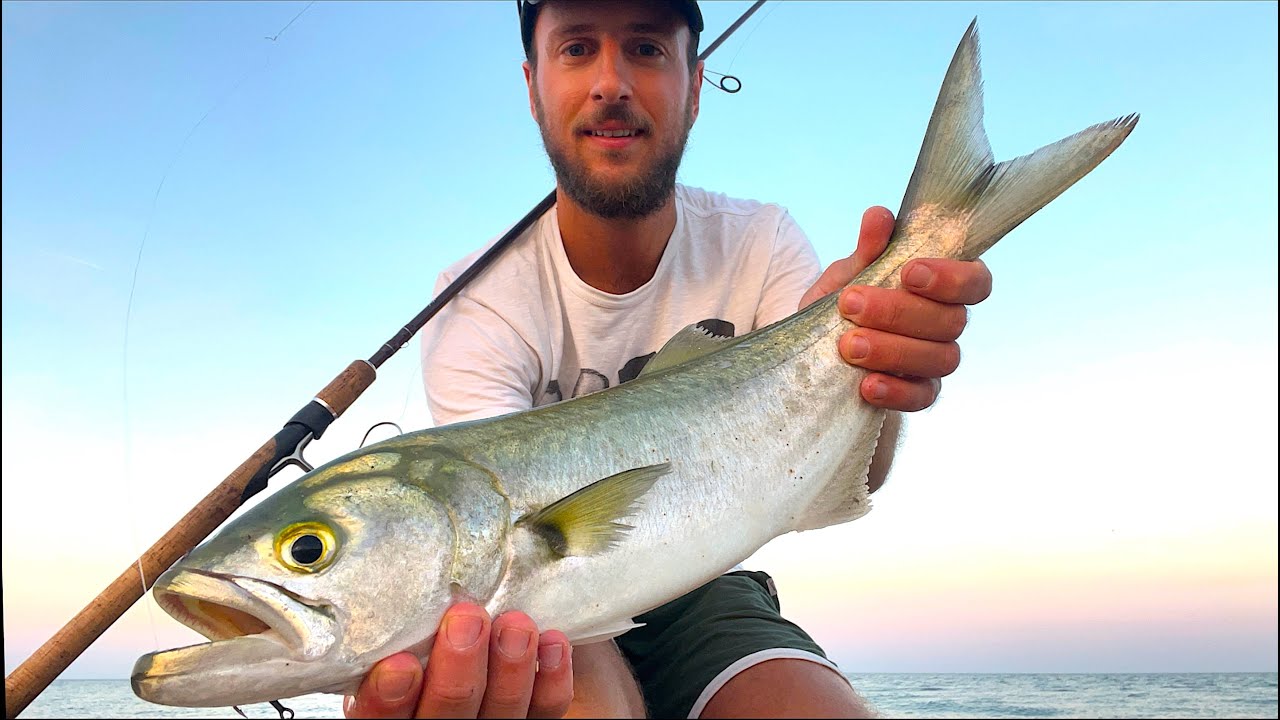 La GIORNATA GIUSTA! Pesce Serra a Spinning dalla Spiaggia con un'Esca INSOLITA e NON SOLO [Topwater]