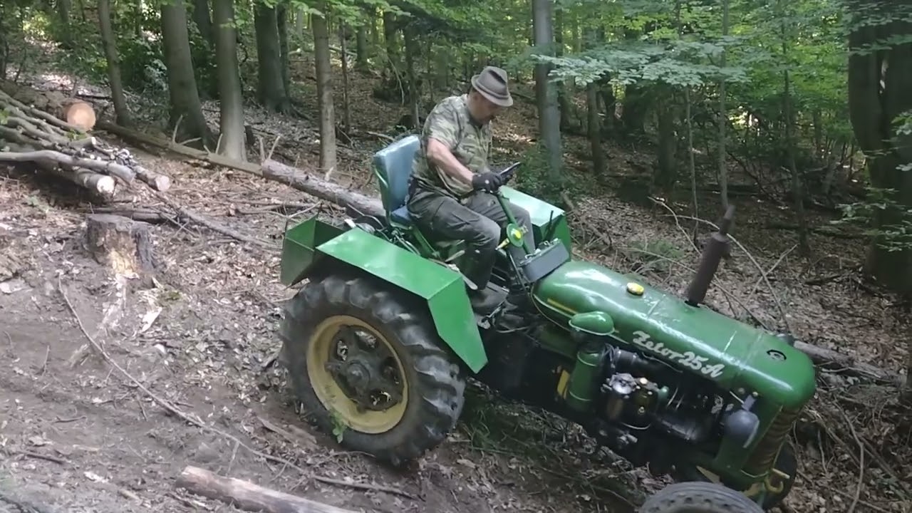 Zetor 25 hotovo-2022