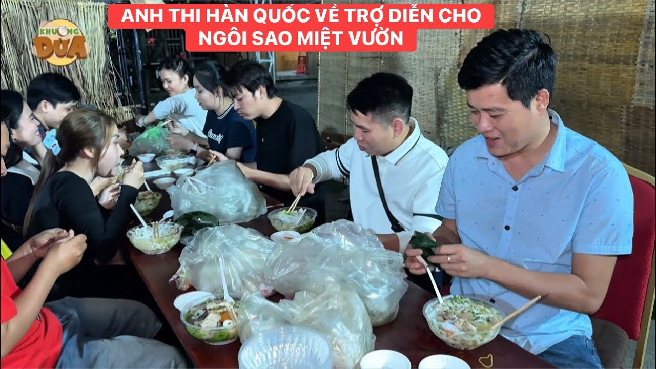 Anh Thi Hàn Quốc về hỗ trợ Khương Dừa trợ diễn cho thí sinh Ngôi Sao Miệt Vườn 4