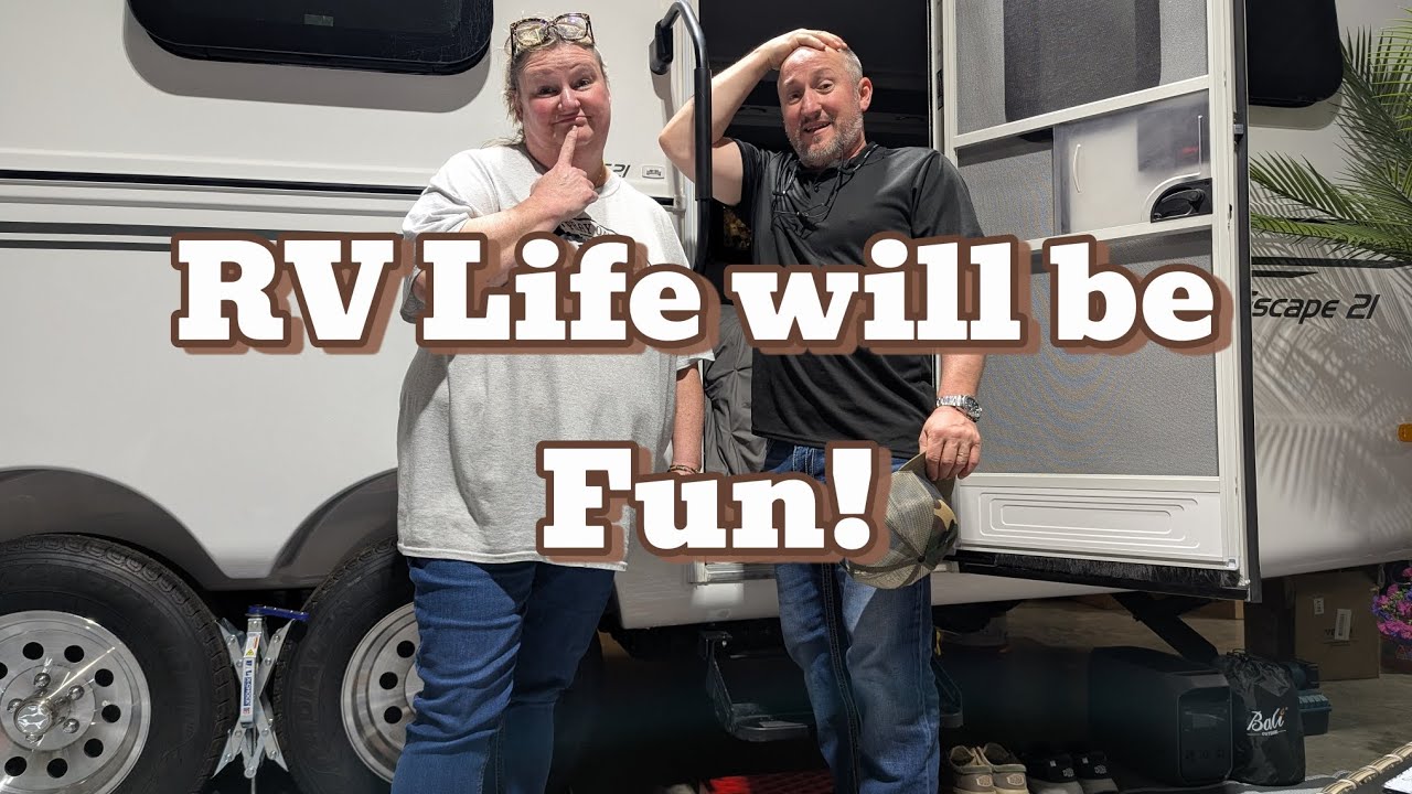 Full Time RV life Newbies | Escape 21C Trailer | Fiberglass Camper tour | Camping Adventures 