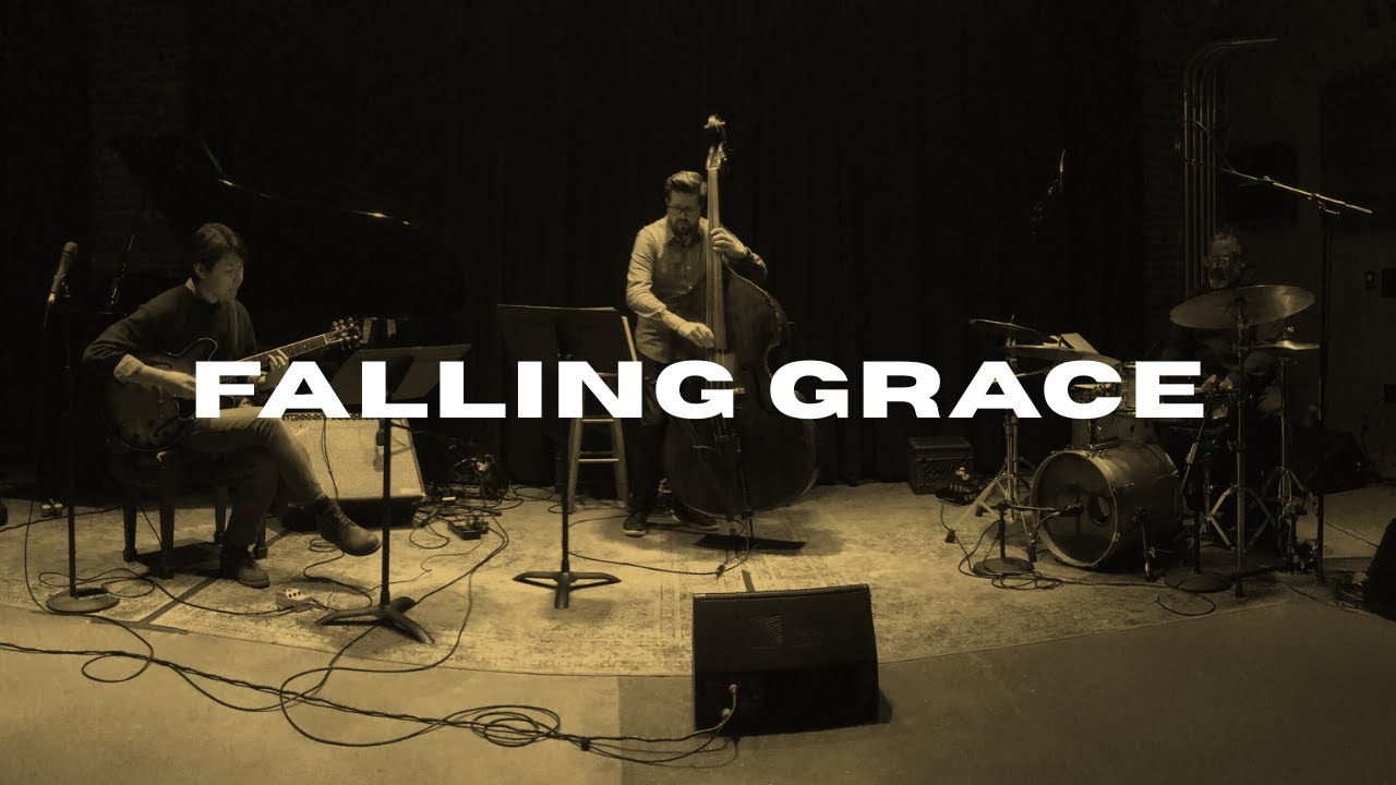 Falling Grace || Trí Phạm