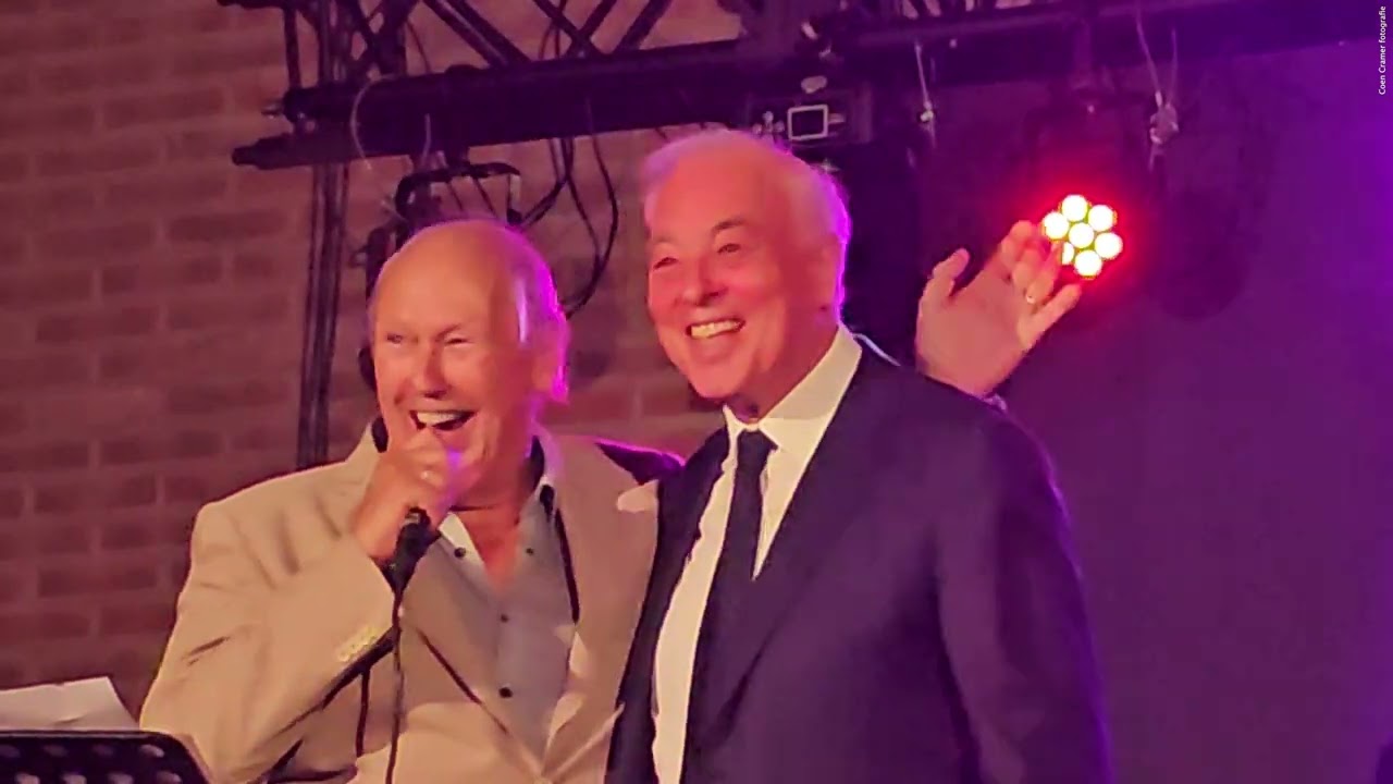 Loosdrecht Jazz 2023 Edwin Rutten Kwintet  : verplaatsen vleugel met heftruck.
