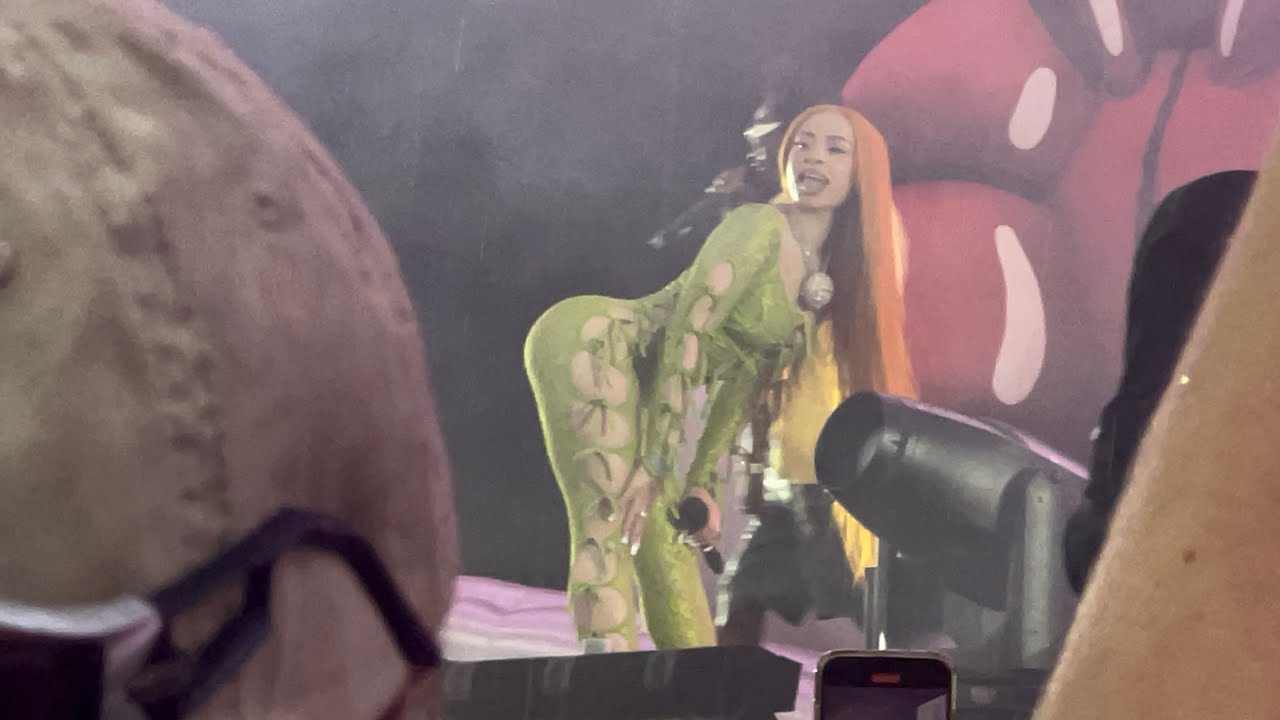 ICE SPICE LIVE @ ROLLING LOUD VIENNA (FRONT ROW)