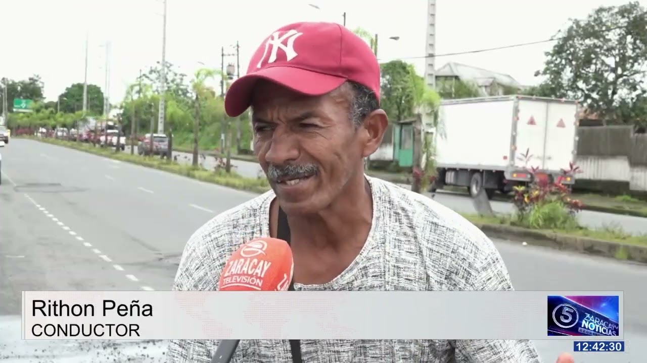 LA REGIÓN - NUEVOS DAÑOS EN LA AVENIDA CHONE GENERAN PREOCUPACIÓN