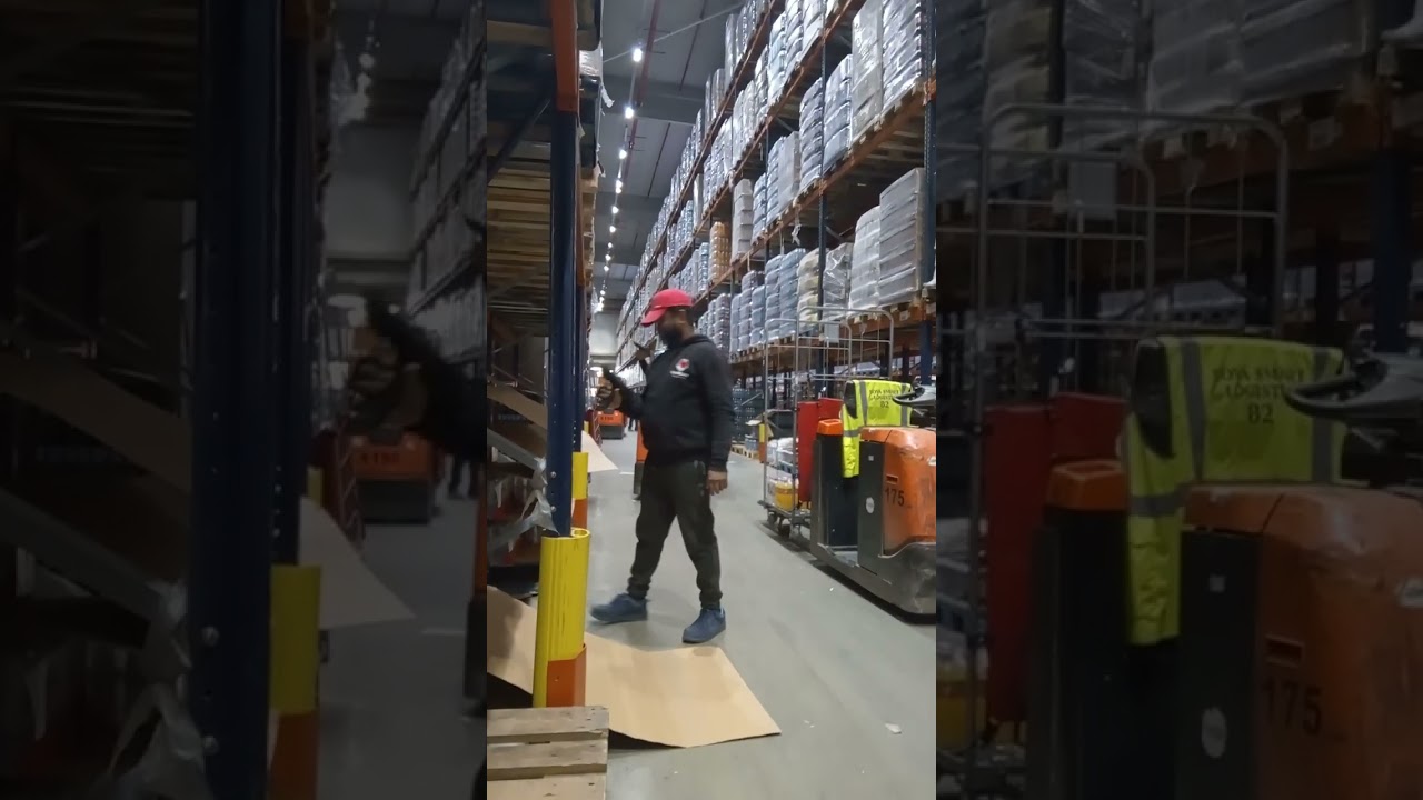 Romania mega image warehouse