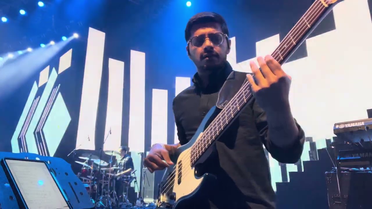 Kurbaan hua: Salim-Sulaiman live