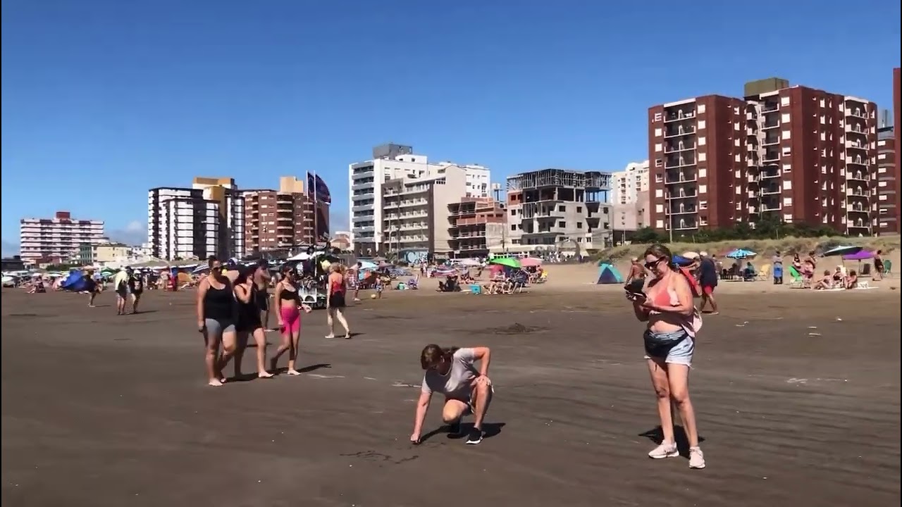 Martes de carnaval: playas de Mar de Ajó por la mañana 