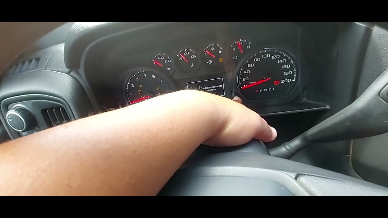 Como hacer el reseteo del servicio en una Chevrolet Silverado 2020, 2021 y 2022  (2 métodos)