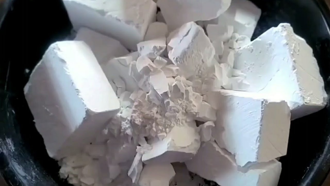 Fresh & dyed buttery soft gym chalk asmr crush oddly satisfying sleep aid #asmrsounds #satisfying