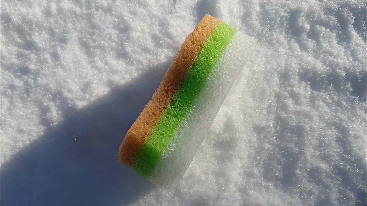 Frozen massange sponge with snow squeezing & ripping