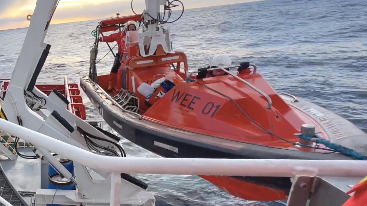 Fast Rescue Craft (FRC) Operations: MOB Rescues in North Sea | Safety Patrol and Techniques