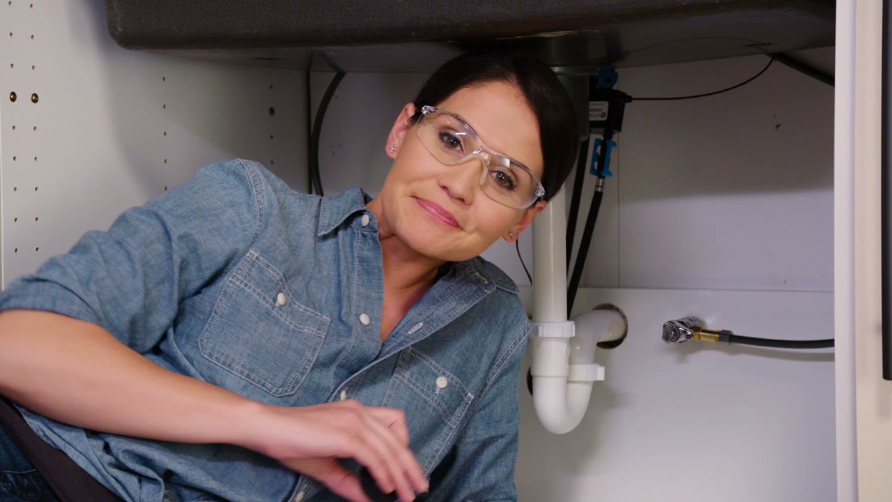 How to Install the Delta® Glass Rinser