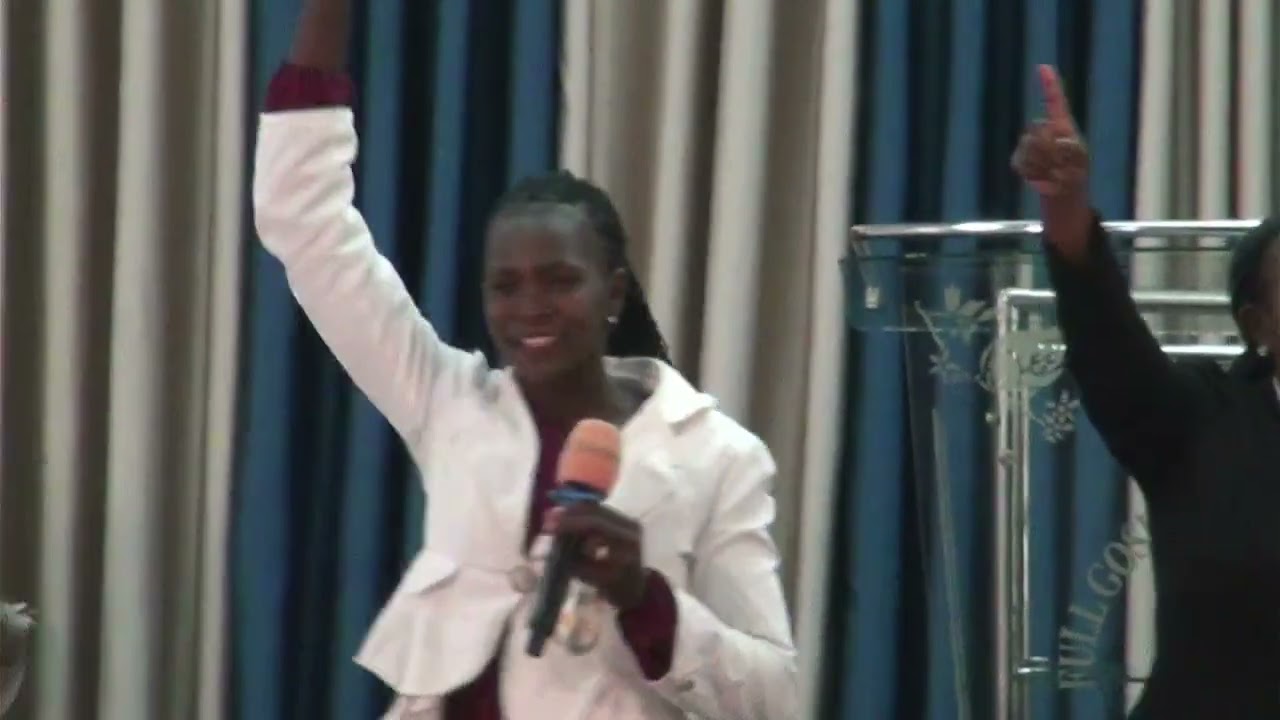 A MOMENT OF PRAISE AND WORSHIP BY THE FULL GOSPEL CHURCHES OF KENYA KIKUYU PRAISE TEAM LEAD BY SUSAN