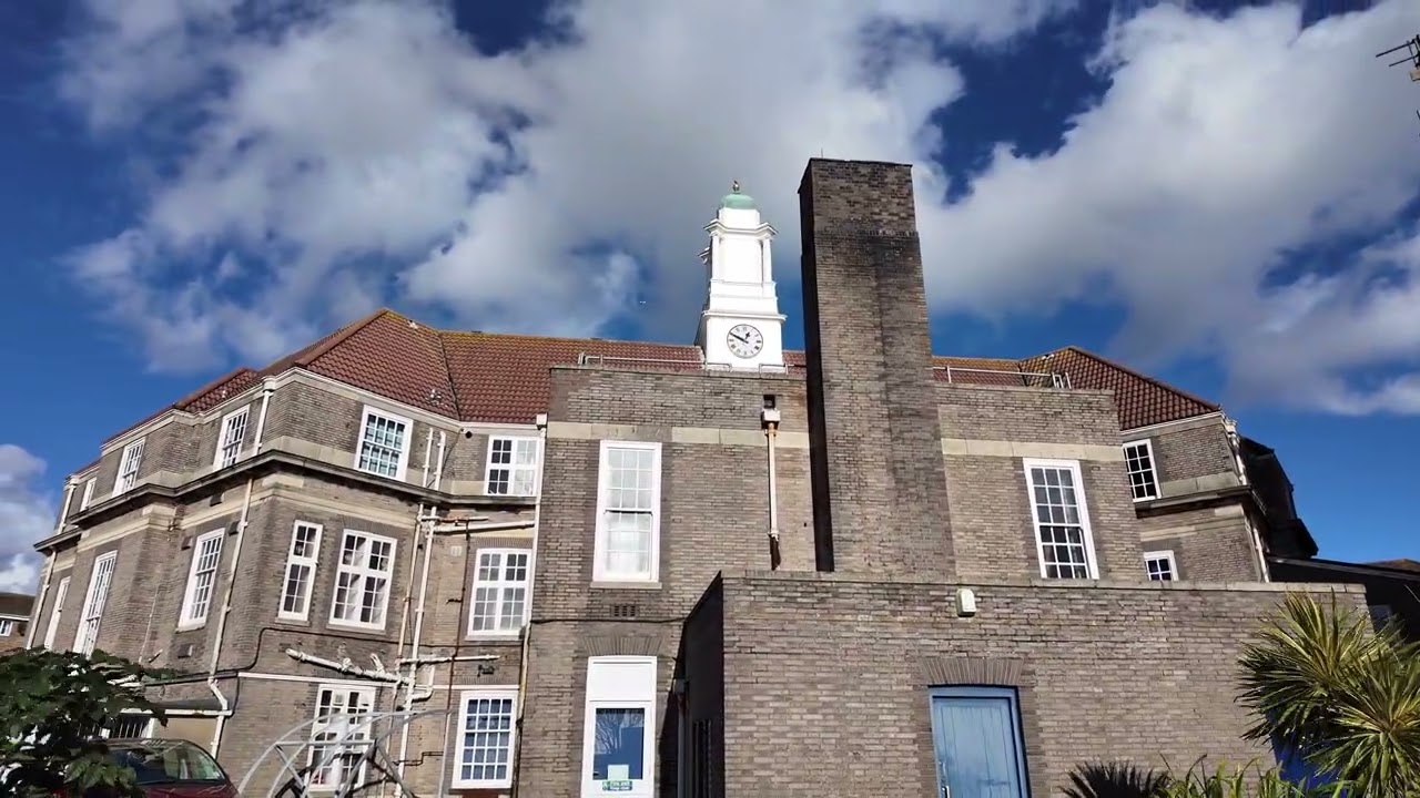 Bognor Regis, Regis centre, Premier in update and town centre stroll.