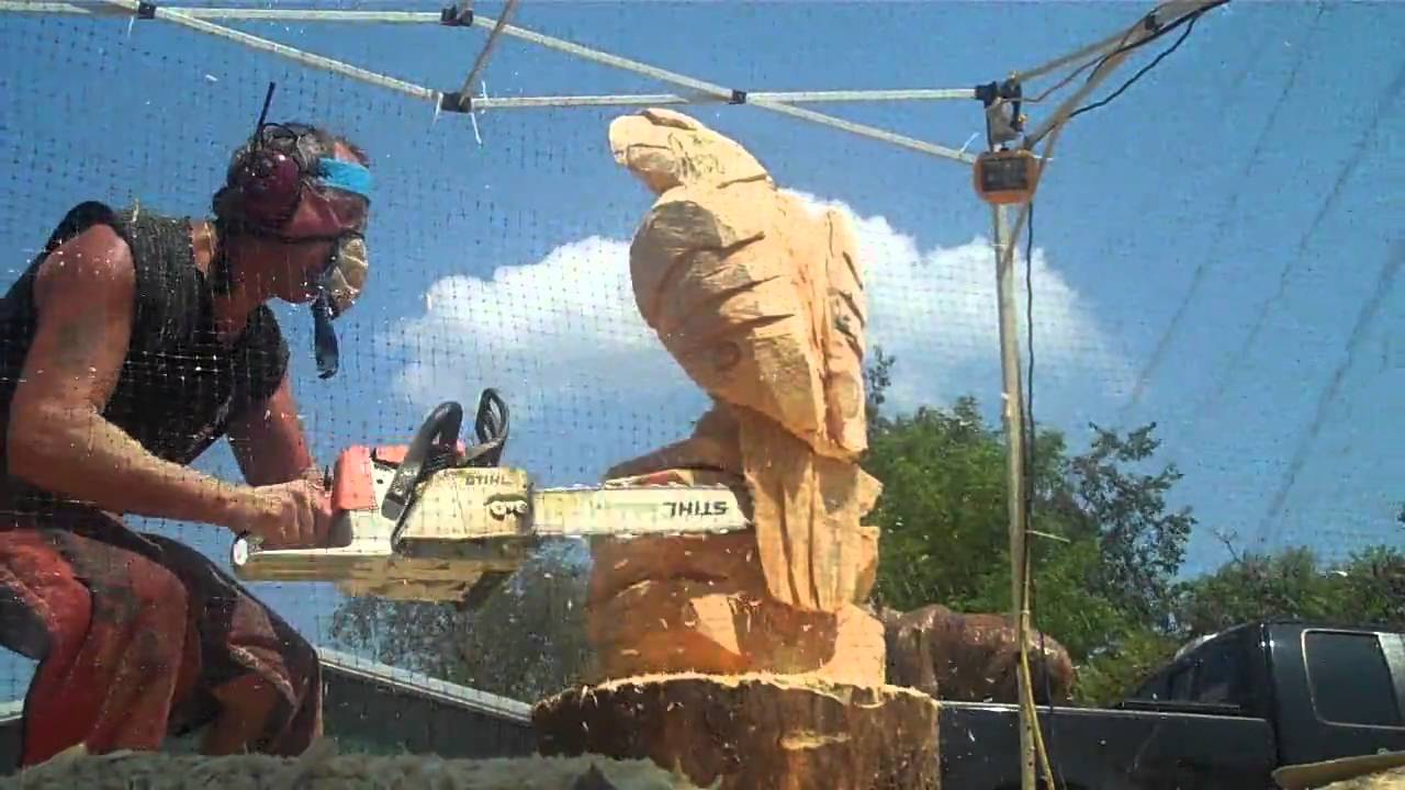 Eagle Chainsaw Carving