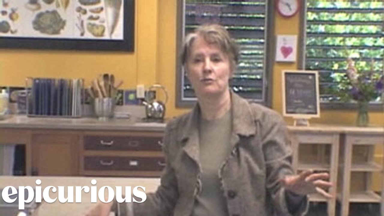 Alice Waters Gives a Kitchen Classroom Tour