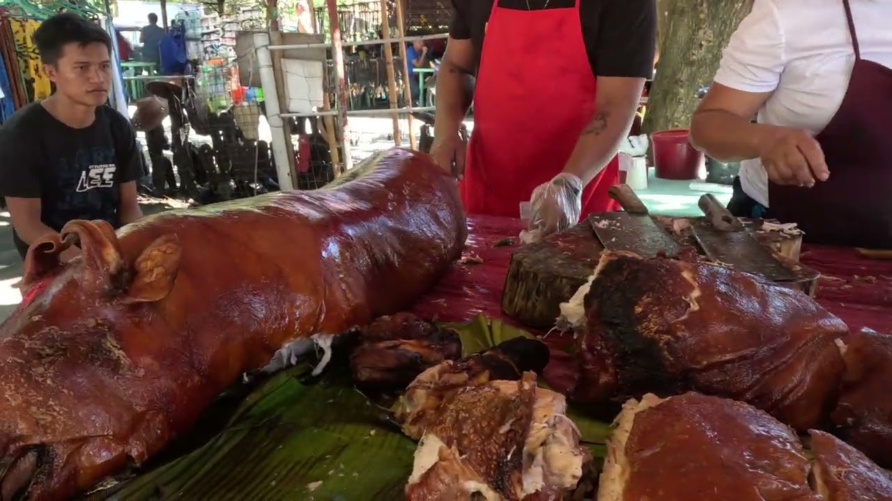 Zamboanguita, Negros Oriental:  Malatapay Market Lechon