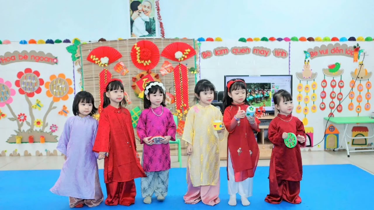 Giờ học hát của các bé lớp Mẫu giáo 4 tuổi D