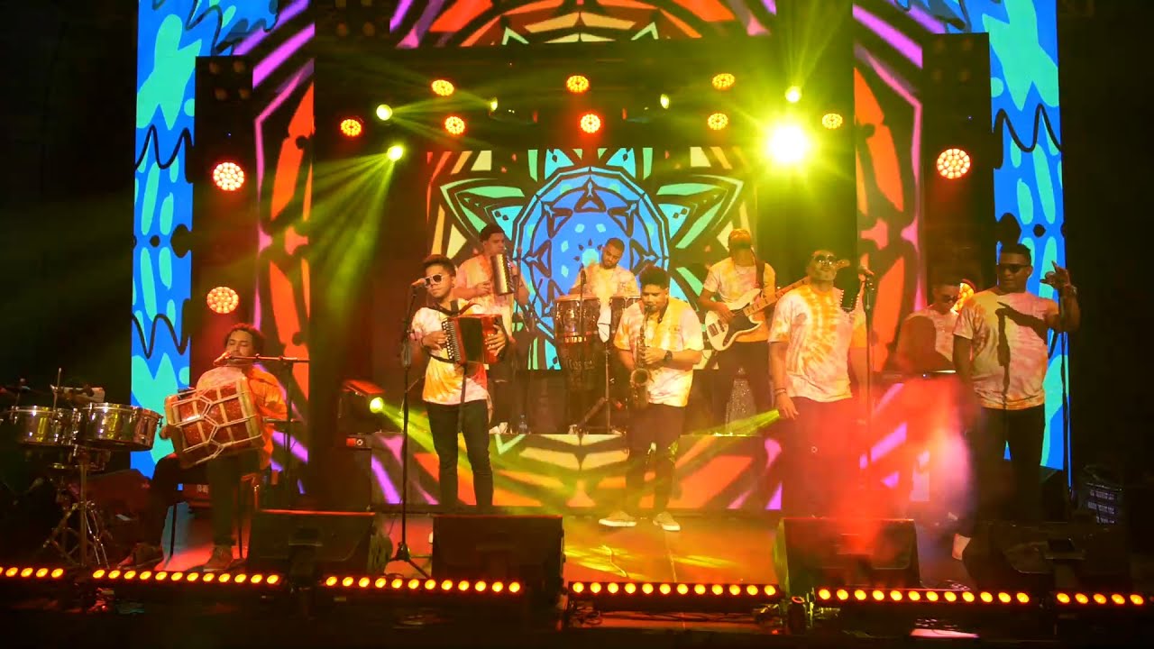 LA NUEVA GENERACION LIVE (GERALD LA GÜIRA)