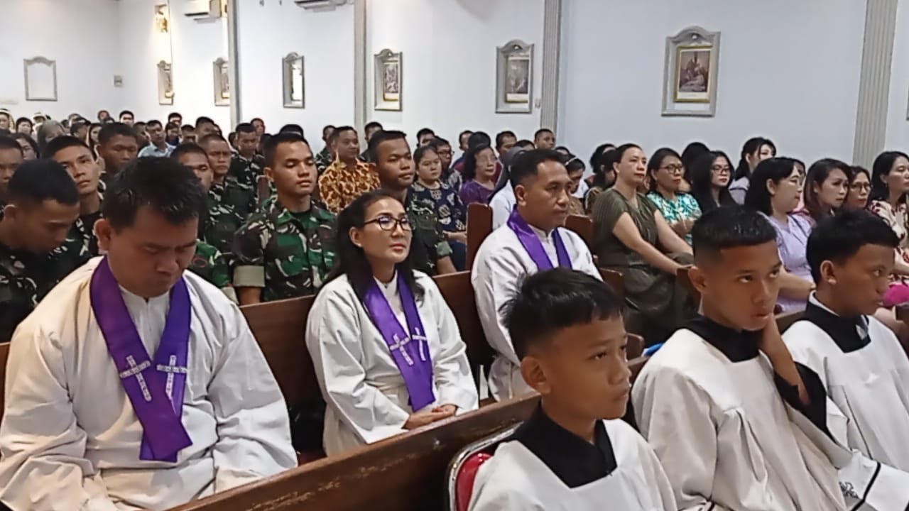 Misa Bersama Bapak Uskup di Paroki  St. Yusup Kotabaru Part 2