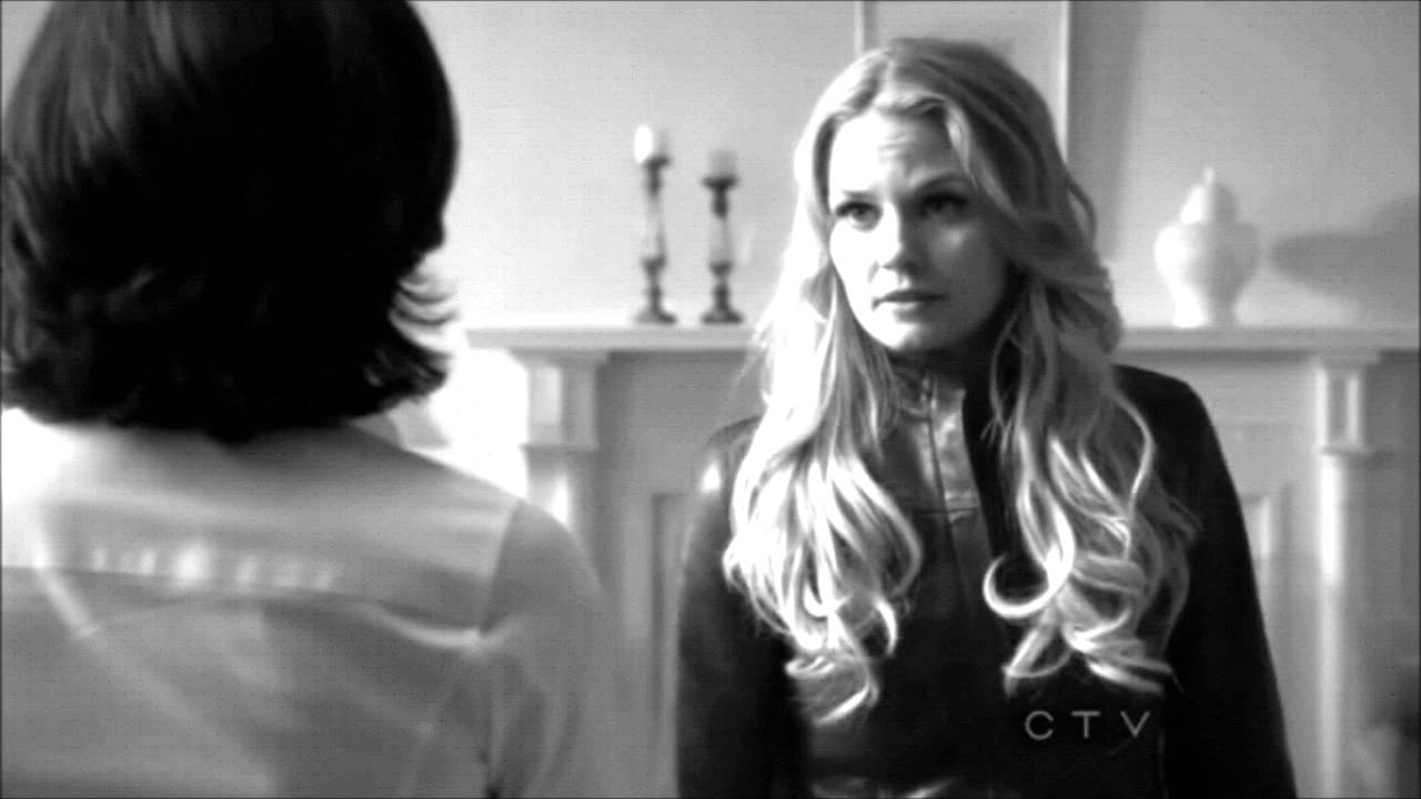 Swan Queen Chandelier