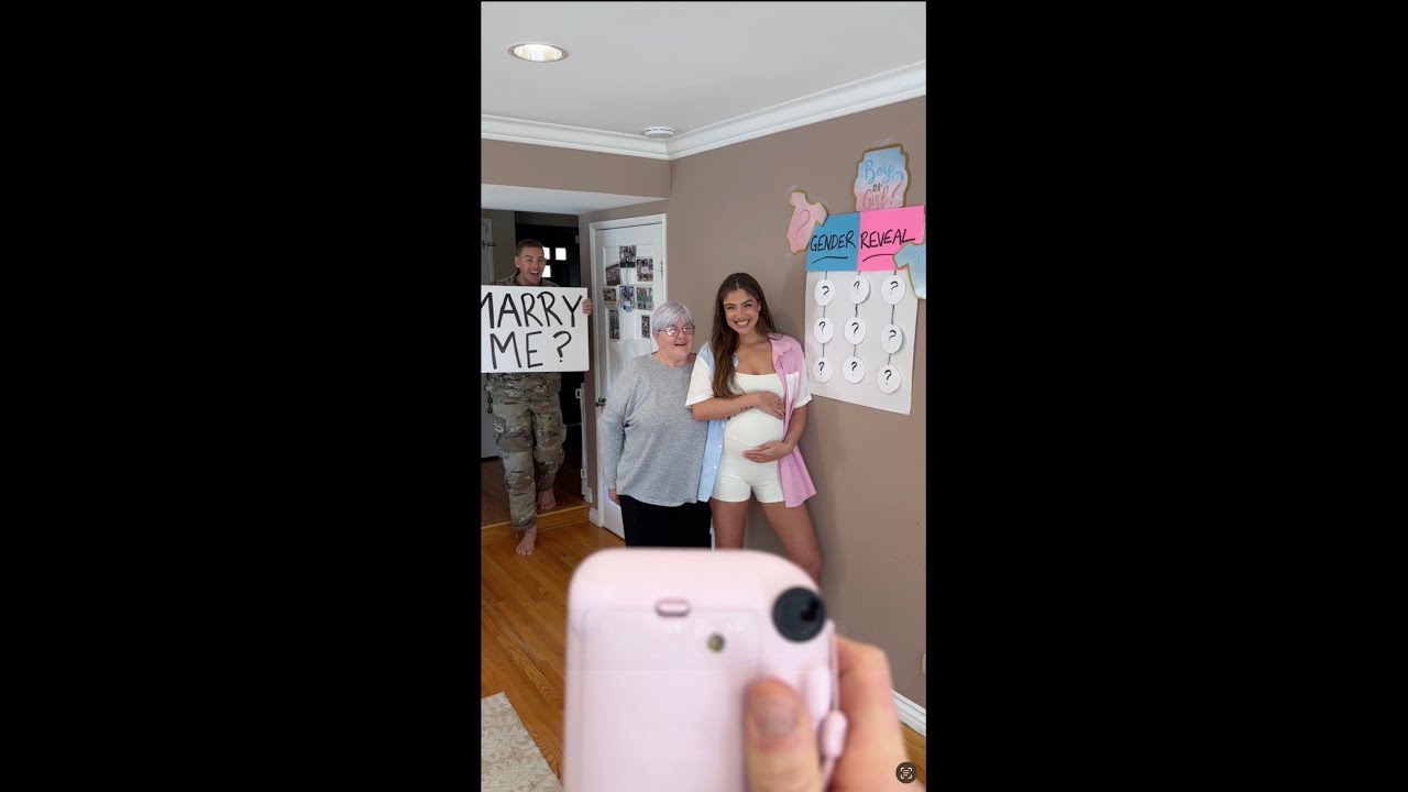 Soldier returns home to surprise pregnant girlfriend and find out the gender of their first baby 🥹