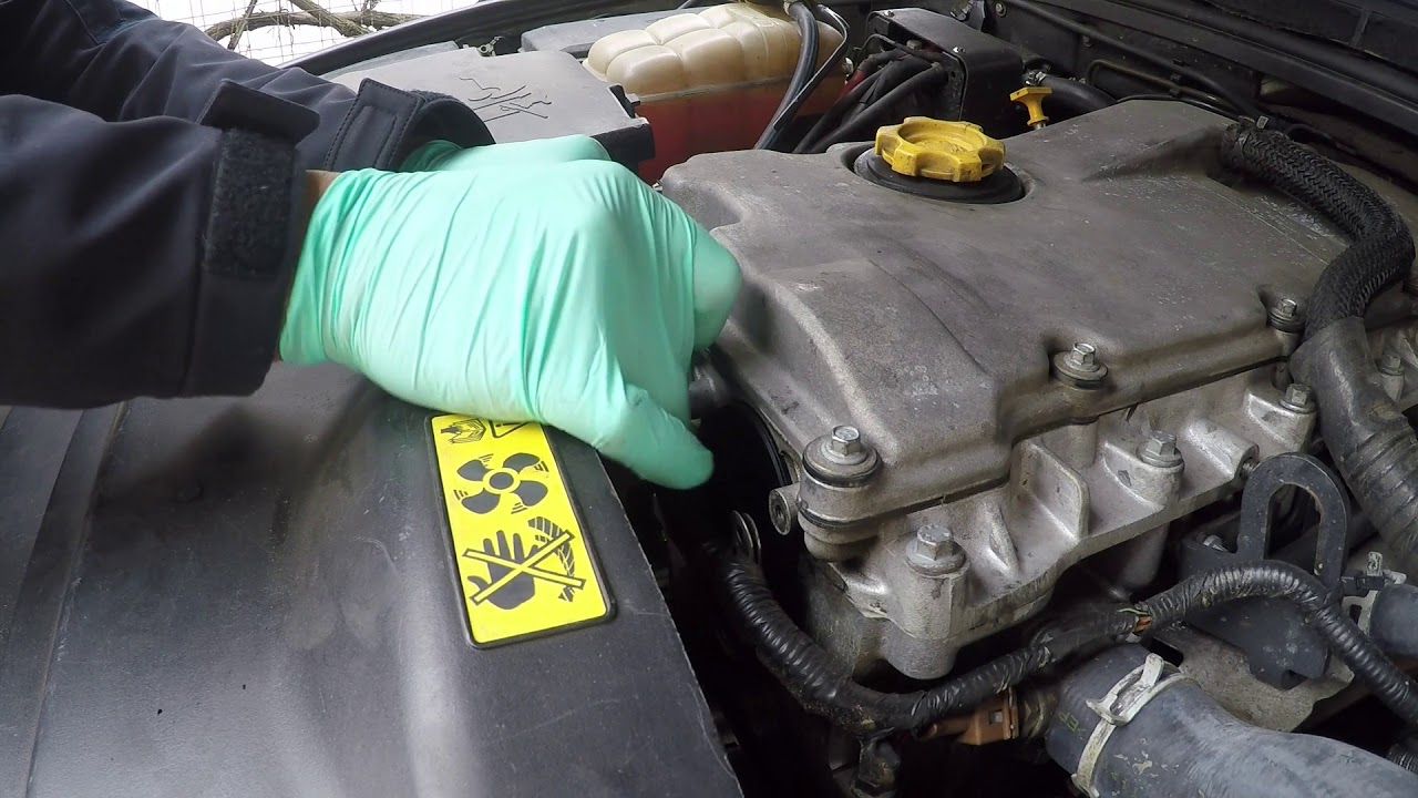 Discovery 2 front camshaft oil seal