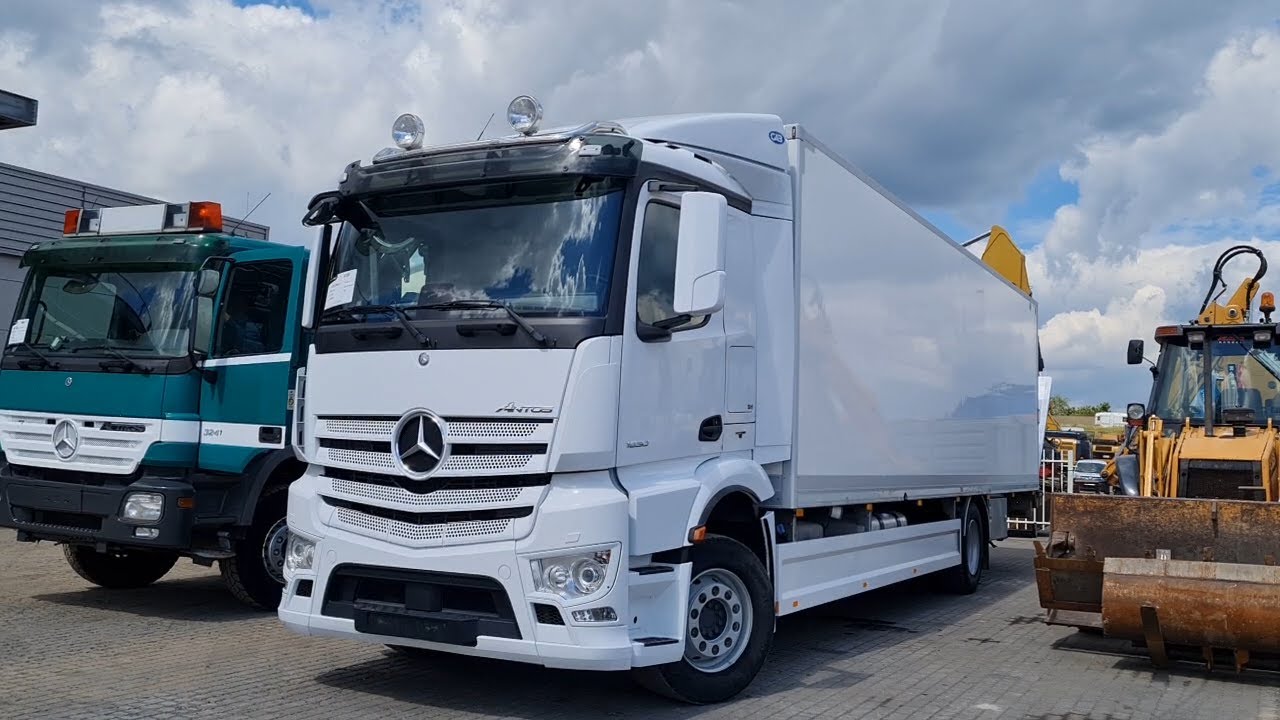 70170443 Mercedes Antos