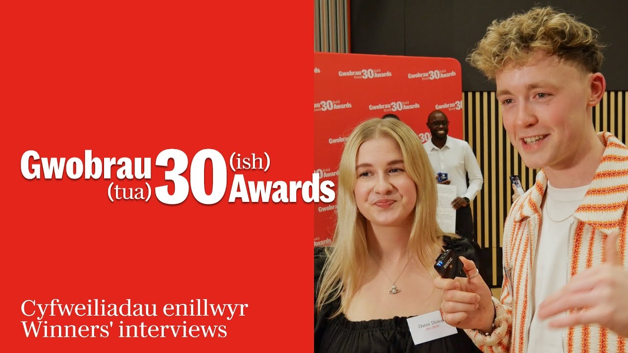 Sam MacGregor (BSc 2020) & Danni Diston (BA 2019) | 30(ish) Awards | Gwobrau (tua)30