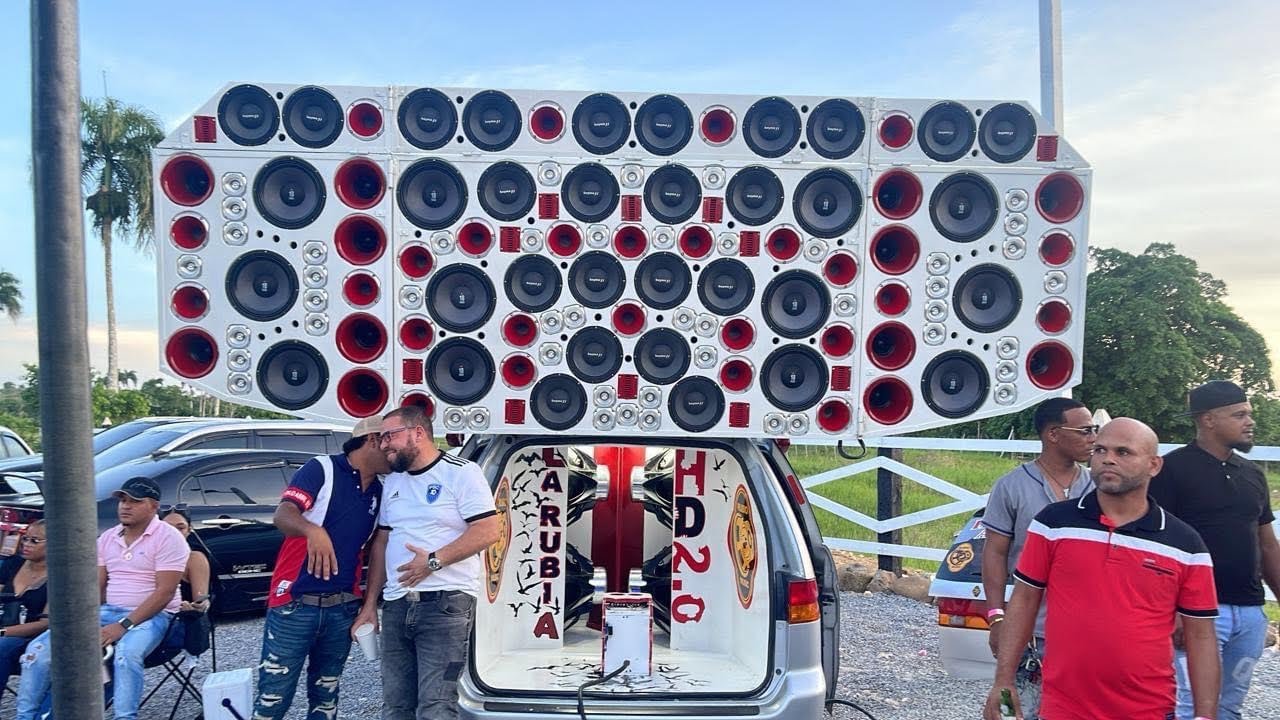 OMEGA - DÓLARES 💸 & CACHOS EN VIVO /CHIPEOMUSICKING ❌ DjJose