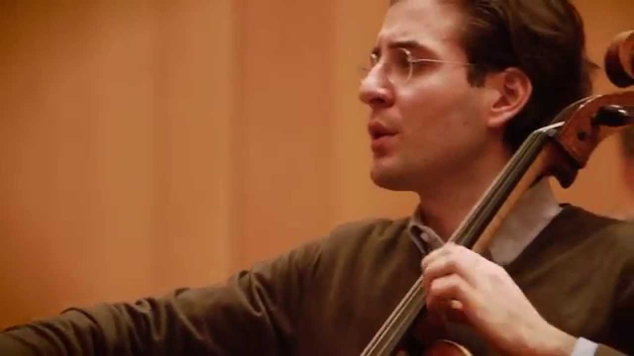 Der Cellist Valentin Radutiu im Portrait