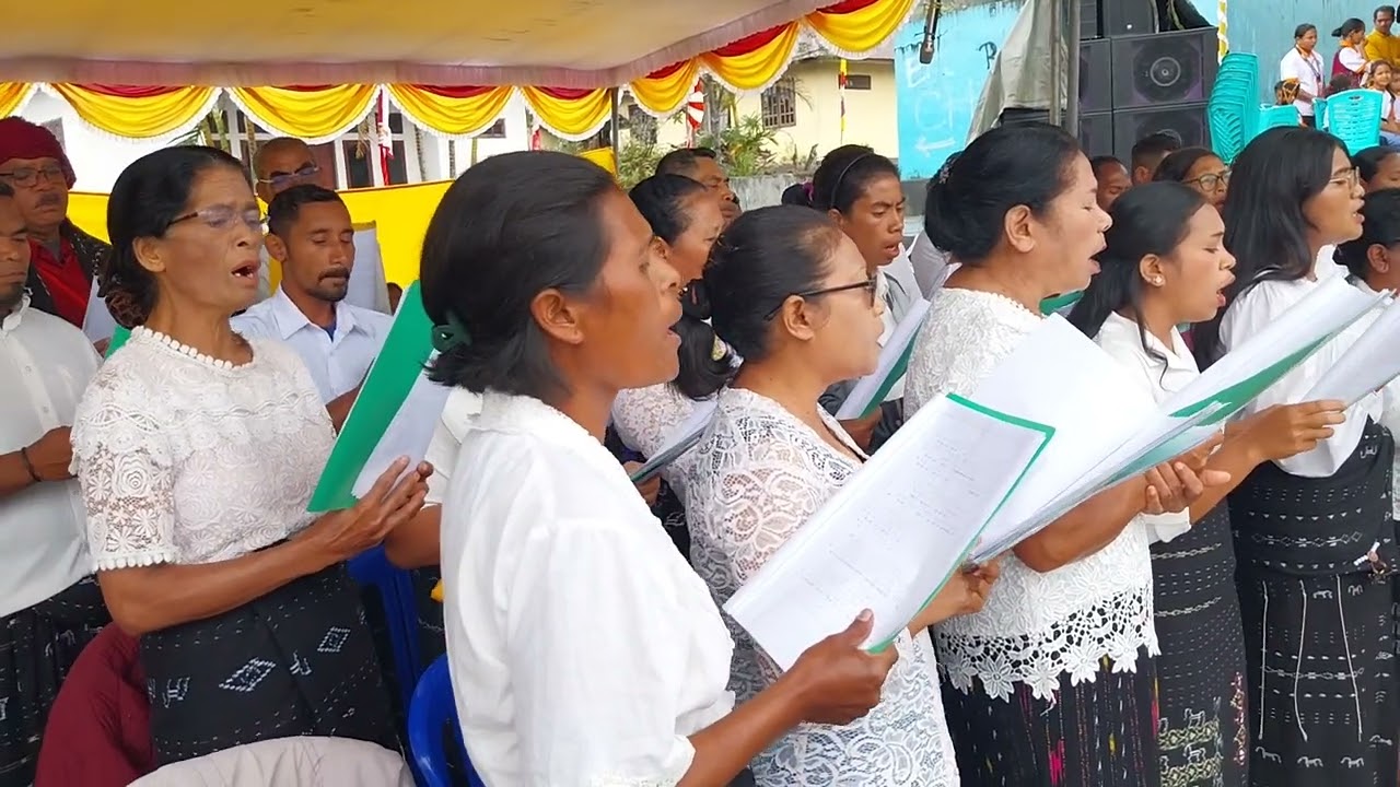 GLORIA, cipt:Pustardos svd. Misa Kurban Umat. Koor Umat Mangulewa. 150 thn SVD 