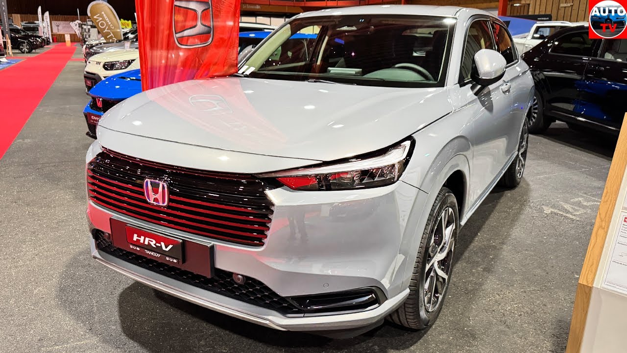 2025 Honda HR-V Review - Is This The BEST Small SUV Under $30K?