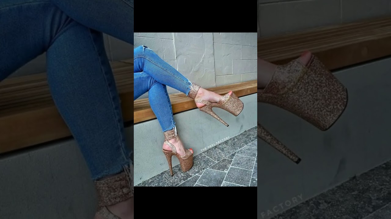 Sexy women night club party wear heels 👠👠🥵 