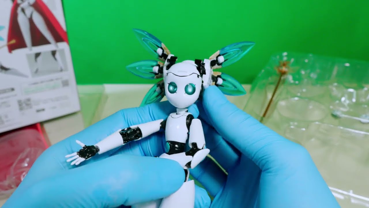 Figma 125 Drossel From Fireball Charming - Robot Waifu Posing
