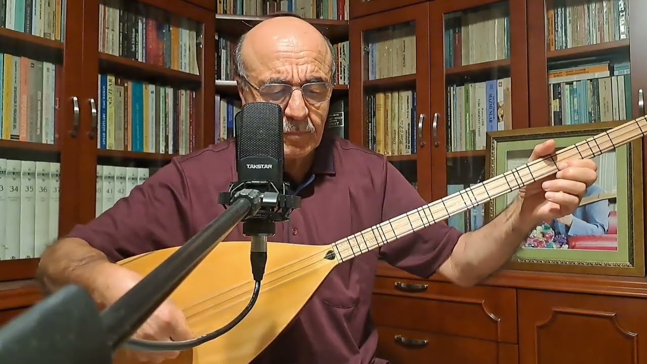 Bayram B. Tokel - Bir İncecik Duman Tüter Bacadan [Canlı Performans]