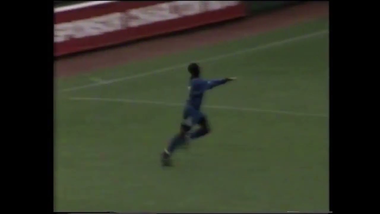 1992/93 Charlton Athletic v Southend United (Highlights 12min)