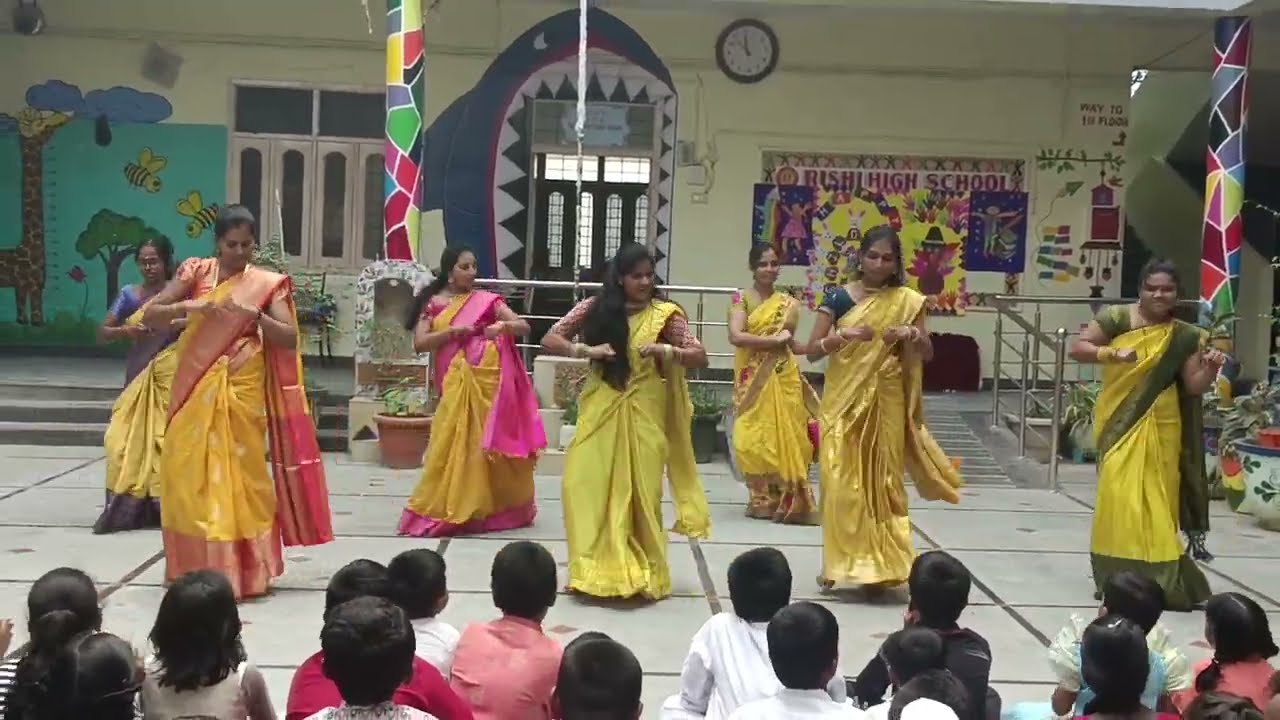 Teachers day dance performance in Rishi high school teachers
