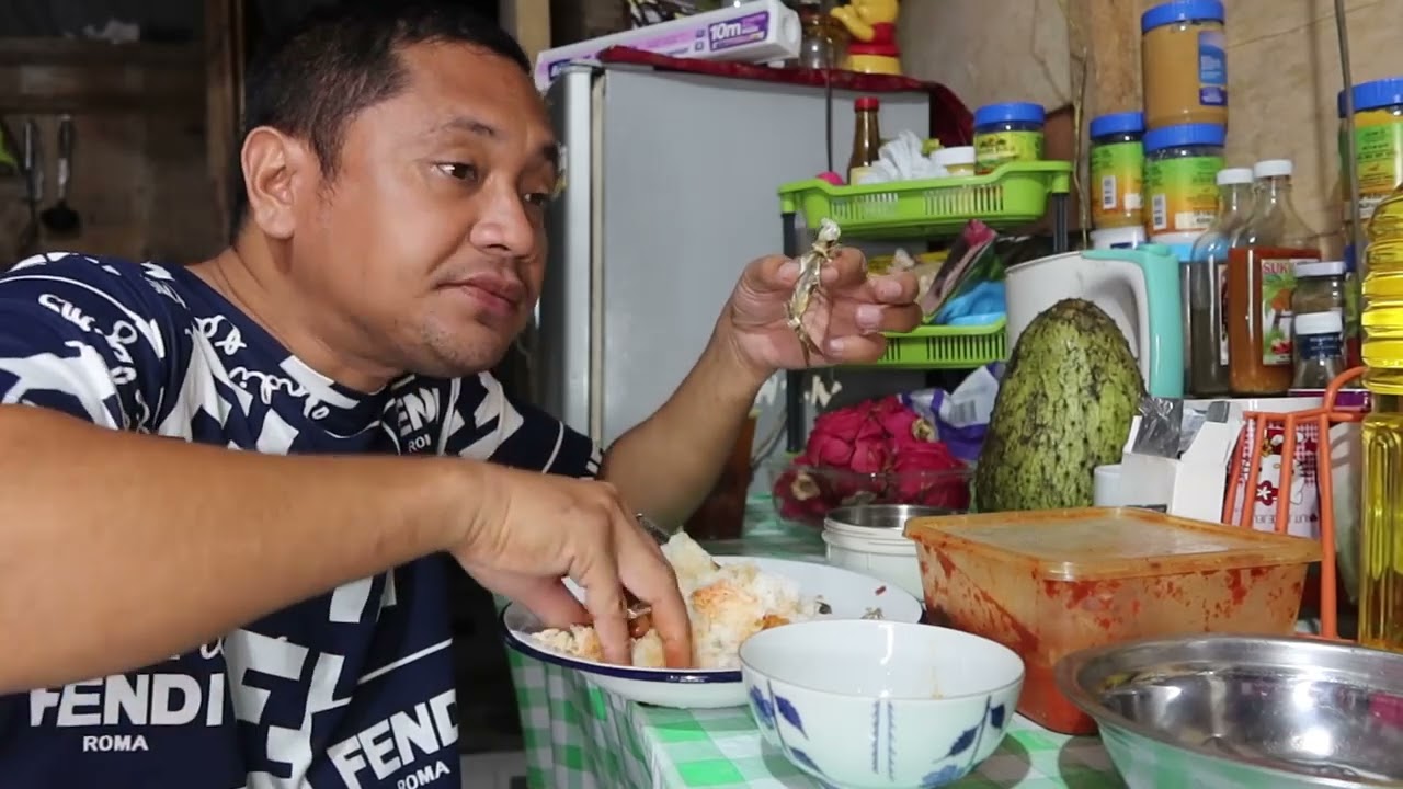 Throwback: EAT HEALTHY TO BECOME VERY OKAY! KIMCHI DRAGON FRUIT AND OTHERS!