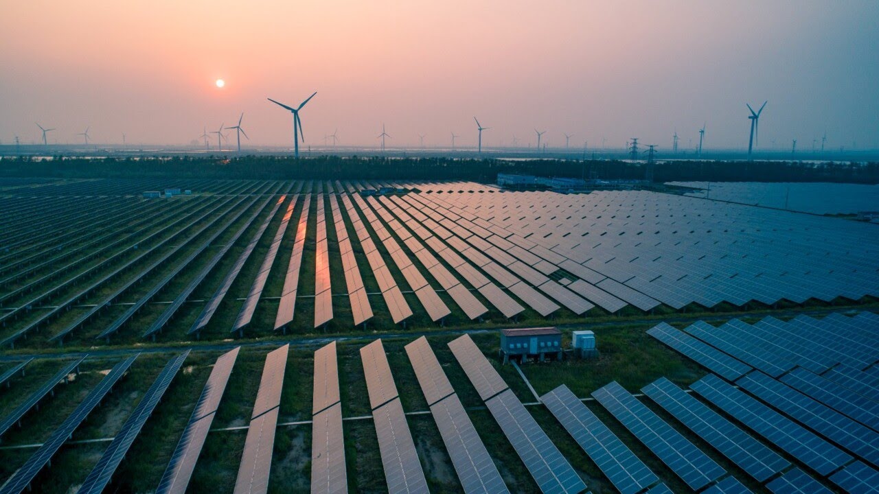 AGL share price rise on the back of &lsquo;so-called&rsquo; transition to renewable power